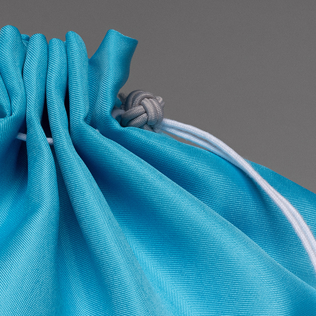 Lazy Essentialist Pouch