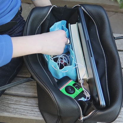 Lazy Essentialist Pouch
